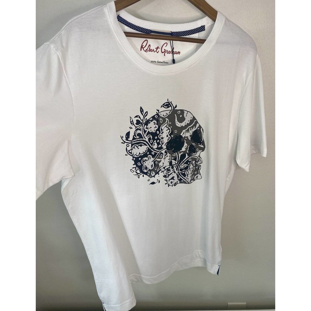 Robert Graham Bed Of Skulls Print White Classic Fit T-Shirt Size Men’s XL NWT
